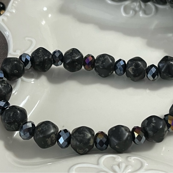 Lot of 16 Vintage Mixed Jewelry Items Purple/Blue/Grey Glass Stones Acrylic Etc - Picture 16 of 17